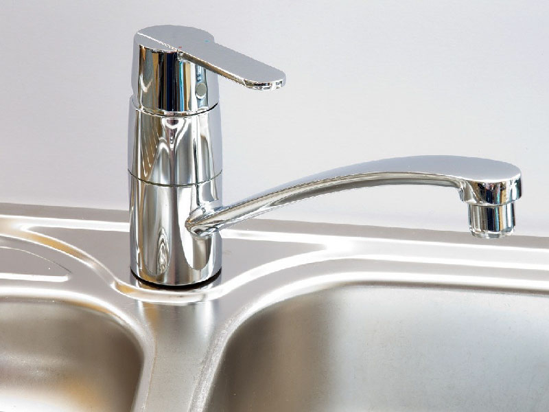  文章三十二、【XRF鑫知識】你每天喝的水乾淨嗎? 揭秘水龍頭材質！你對「黃銅」、「不鏽鋼」知多少？ 